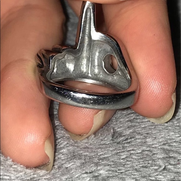 Cuban link chain, Figaro bracelet, signet ring, and middle finger ring - Picture 7 of 8